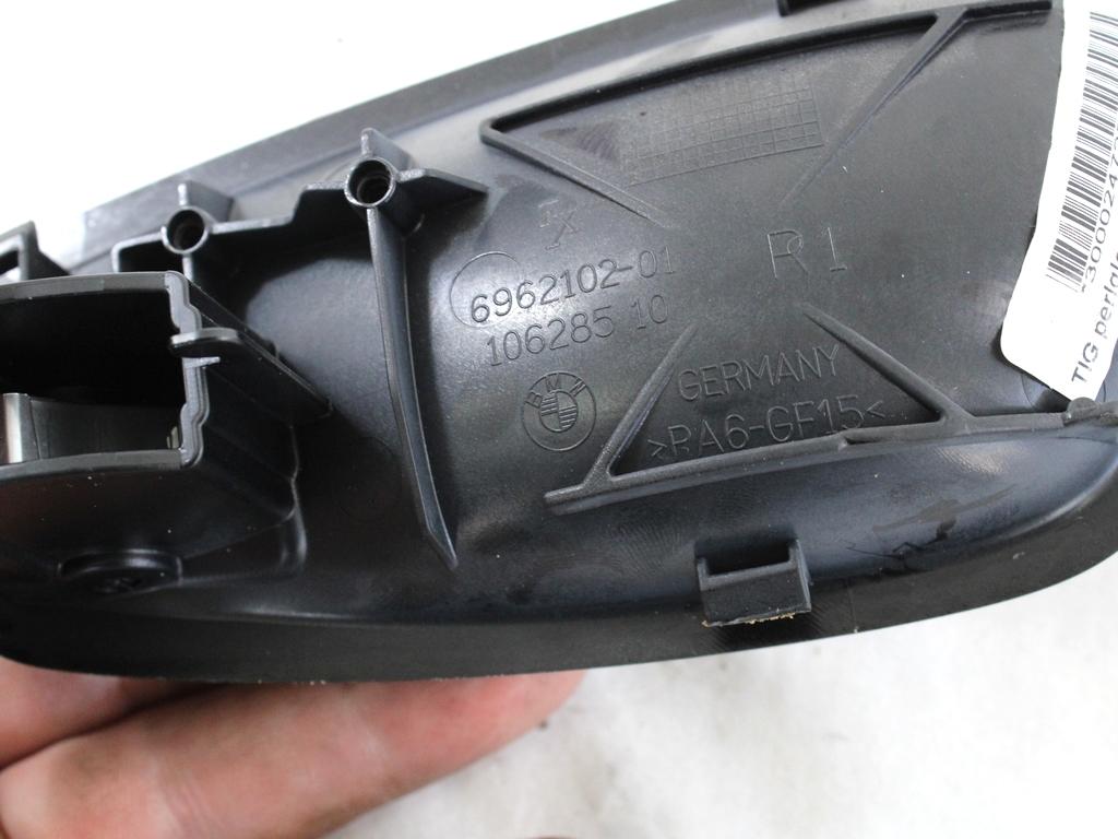 NOTRANJA KLJUKA  OEM N. 6962102 ORIGINAL REZERVNI DEL BMW SERIE 1 BER/COUPE/CABRIO E81/E82/E87/E88 LCI R (2007 - 2013) DIESEL LETNIK 2007