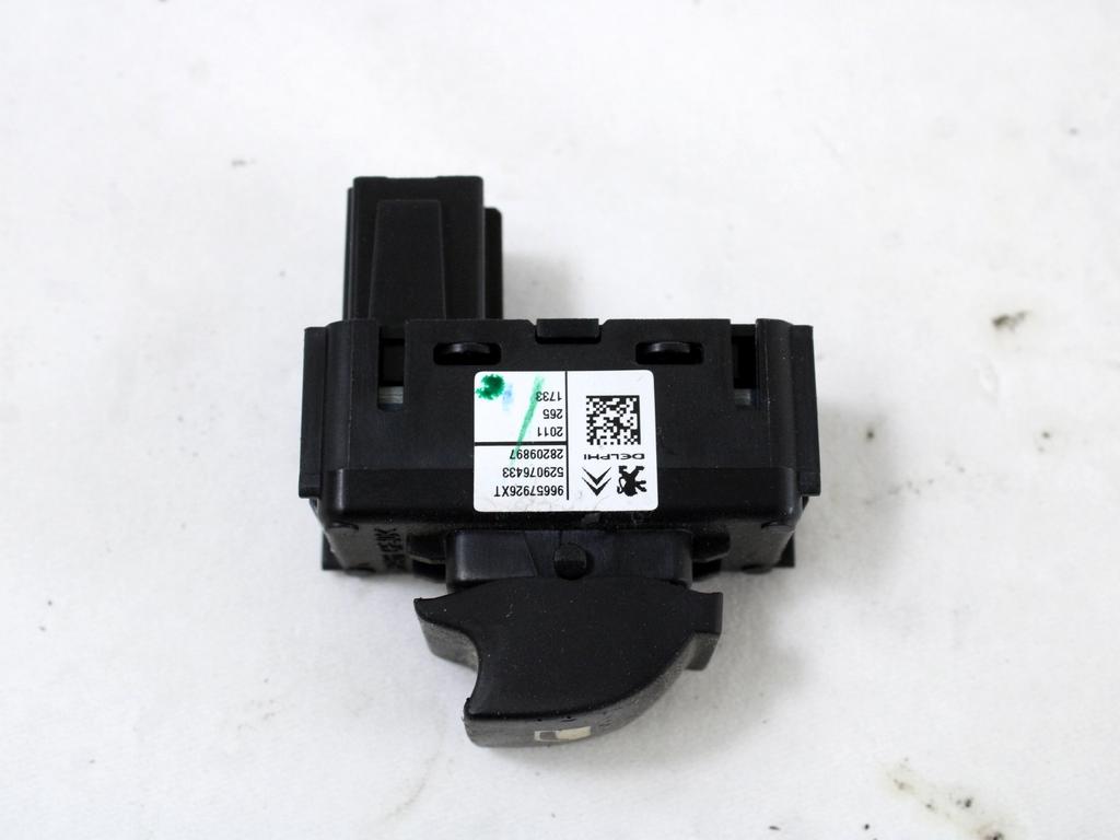 ZADNJE STIKALO OEM N. 96657926XT ORIGINAL REZERVNI DEL CITROEN C4 MK2 (2010 - 2018) DIESEL LETNIK 2012