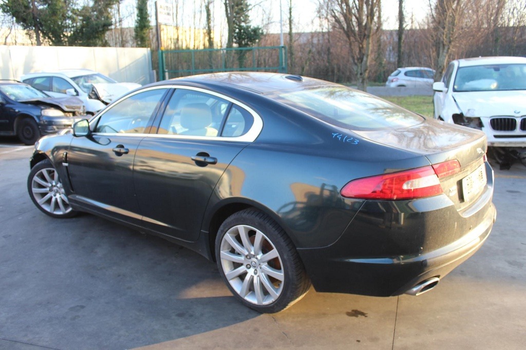 JAGUAR XF 3.0 B 175KW AUT 4P (2009) RICAMBI IN MAGAZZINO