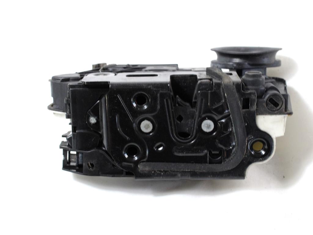 CENTRALNO ZAKLEPANJE ZADNJIH DESNIH VRAT OEM N. 5K4839016H ORIGINAL REZERVNI DEL VOLKSWAGEN GOLF VI 5K1 517 AJ5 MK6 (2008-2012) DIESEL LETNIK 2010