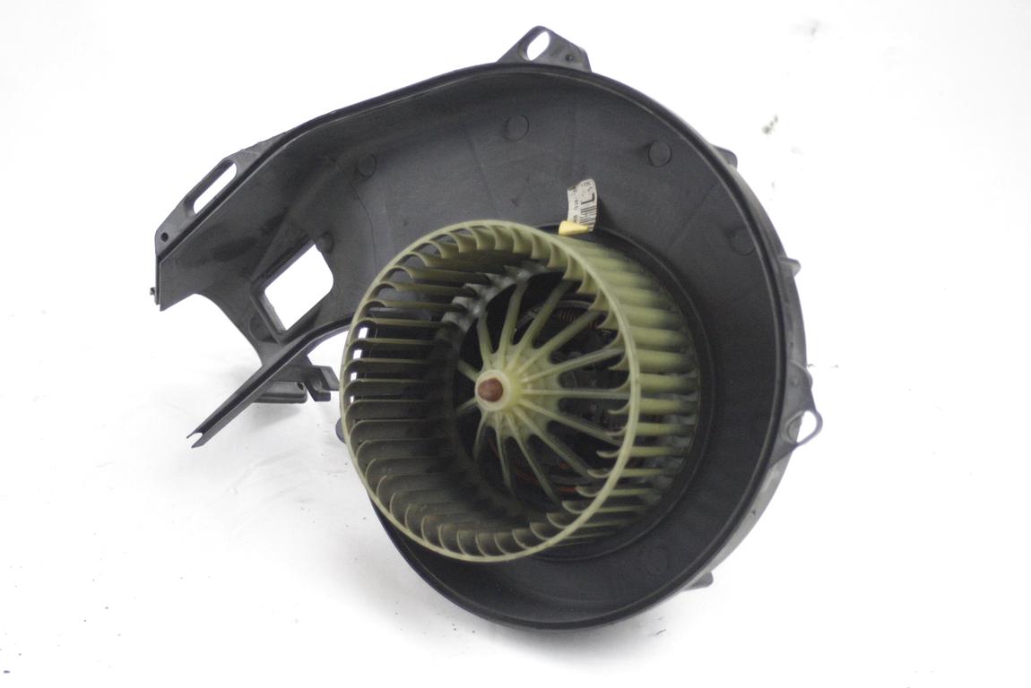 VENTILATOR  KABINE  OEM N. 13124703 ORIGINAL REZERVNI DEL OPEL MERIVA A X03 R (2006 - 2010) BENZINA LETNIK 2008