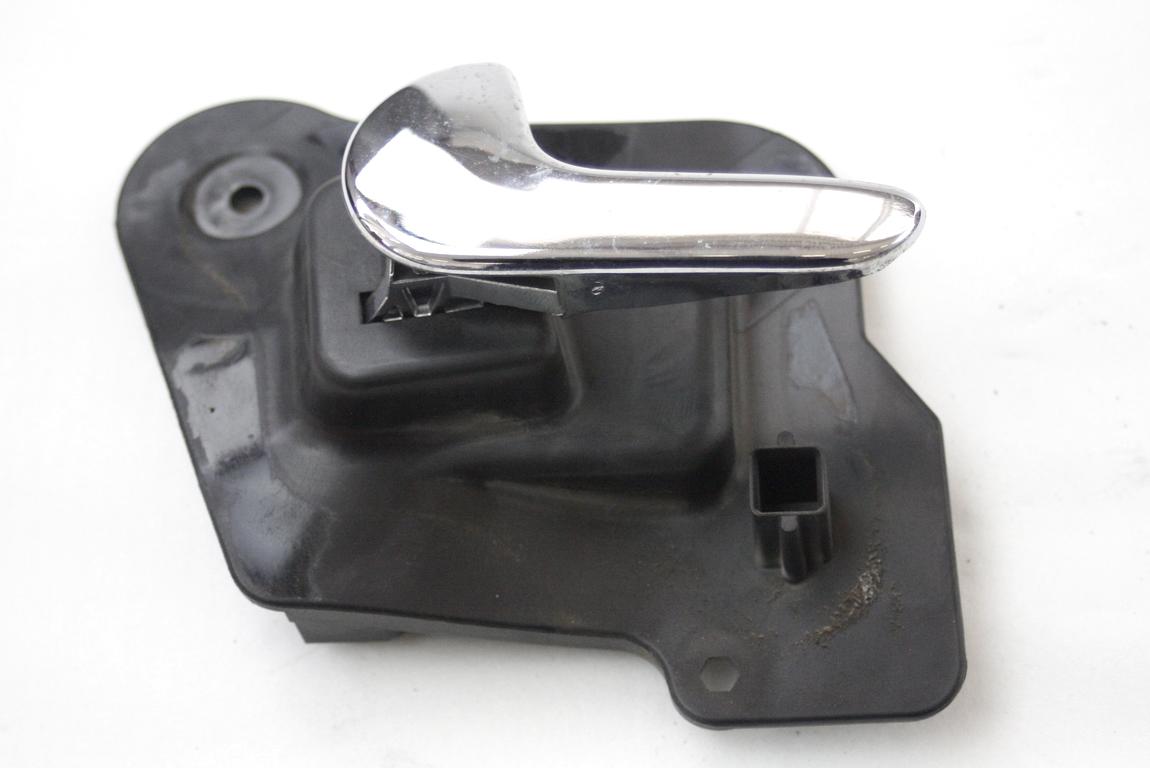 NOTRANJA KLJUKA  OEM N. 13121860 ORIGINAL REZERVNI DEL OPEL MERIVA A X03 R (2006 - 2010) BENZINA LETNIK 2008