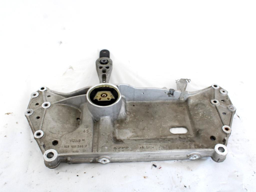 SPREDNJA OS/NOSILEC MOTORJA OEM N. 1K0199369F ORIGINAL REZERVNI DEL VOLKSWAGEN GOLF VI 5K1 517 AJ5 MK6 (2008-2012) DIESEL LETNIK 2010