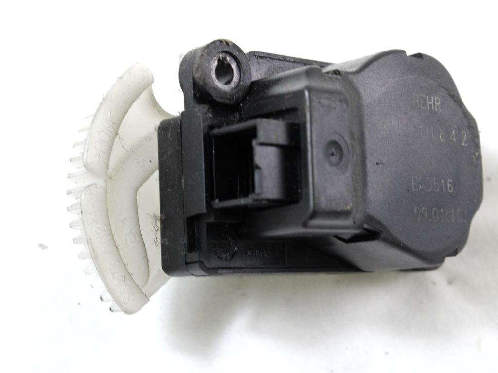 MOTORCEK OGREVANJA OEM N. P1975001U ORIGINAL REZERVNI DEL PEUGEOT 5008 0U 0E MK1 (2009 - 2013) DIESEL LETNIK 2010