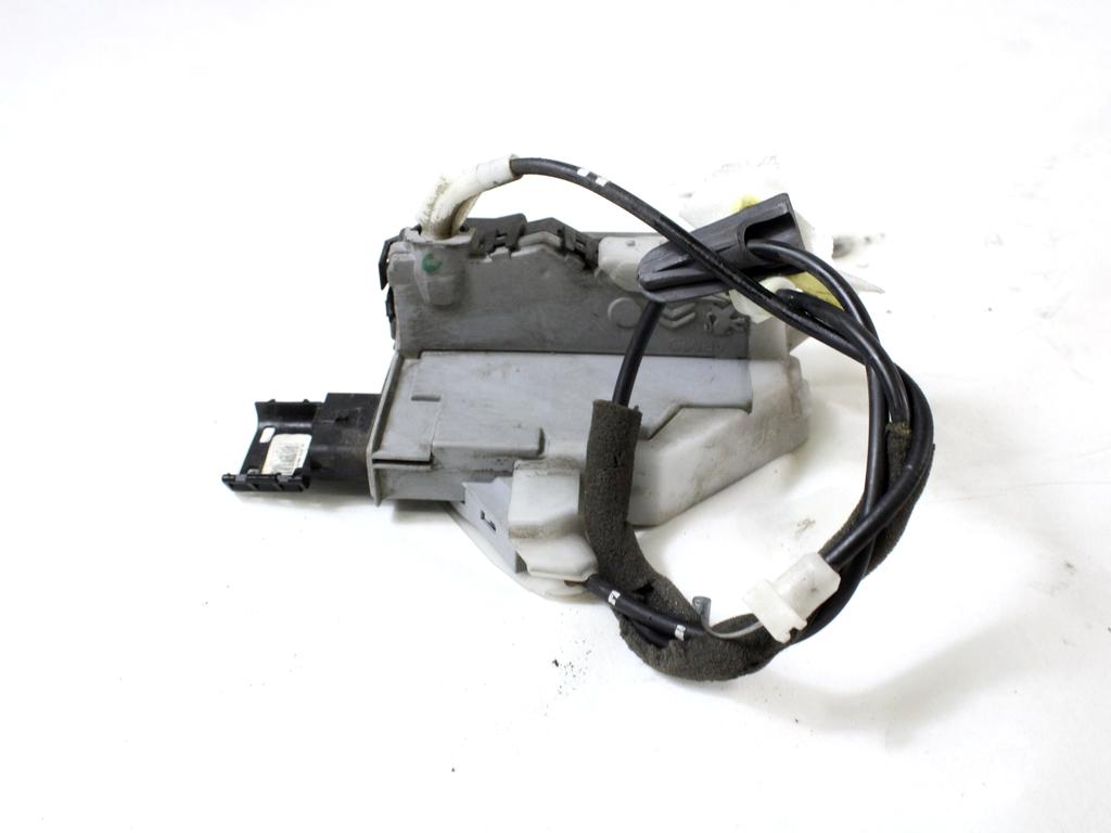 CENTRALNO ZAKLEPANJE ZADNJIH DESNIH VRAT OEM N. 9800624180 ORIGINAL REZERVNI DEL PEUGEOT 5008 0U 0E MK1 (2009 - 2013) DIESEL LETNIK 2010