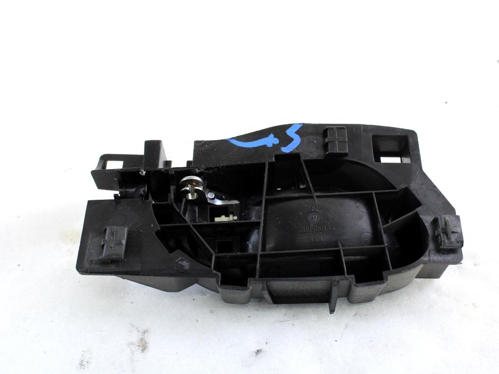 NOTRANJA KLJUKA  OEM N. 9683446877 ORIGINAL REZERVNI DEL PEUGEOT 5008 0U 0E MK1 (2009 - 2013) DIESEL LETNIK 2010