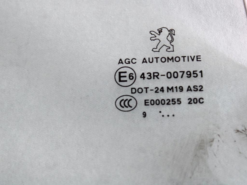 STEKLO ZADNJIH DESNIH VRAT OEM N. 9204S3 ORIGINAL REZERVNI DEL PEUGEOT 5008 0U 0E MK1 (2009 - 2013) DIESEL LETNIK 2010