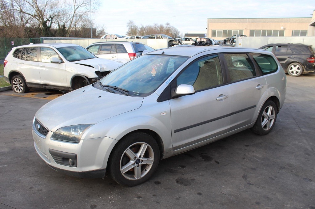 FORD FOCUS SW 1.6 D 66KW 5M 5P (2006) RICAMBI IN MAGAZZINO