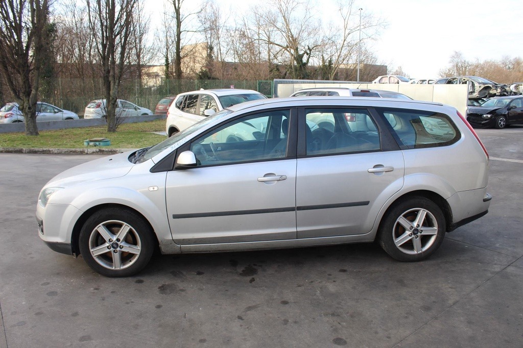 FORD FOCUS SW 1.6 D 66KW 5M 5P (2006) RICAMBI IN MAGAZZINO