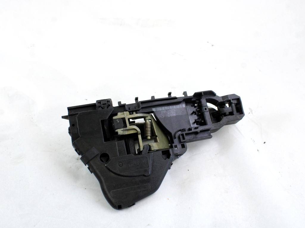 ZUNANJA KLJUKA ZADNJA LEVA VRATA OEM N. A16476005709040 ORIGINAL REZERVNI DEL MERCEDES CLASSE ML W164 (2005-2008)DIESEL LETNIK 2006