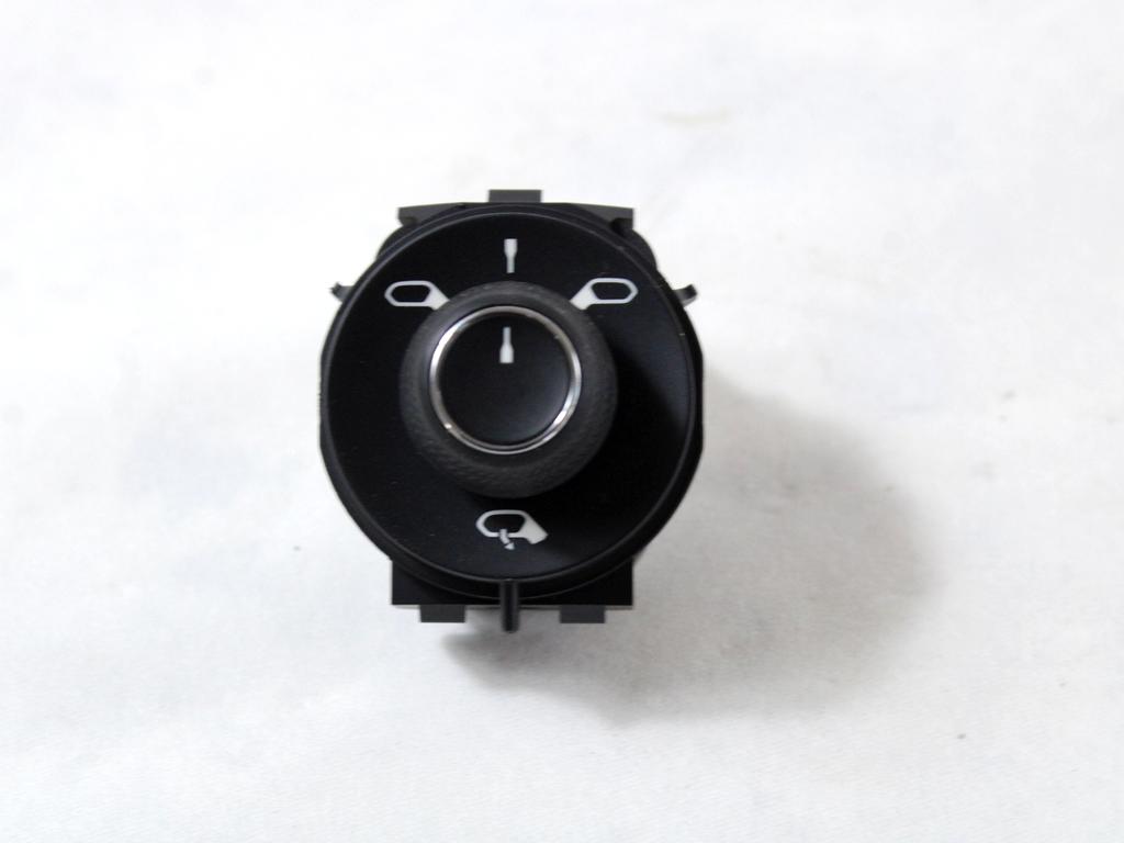 STIKALA ELEKTRICNIH OGLEDAL  OEM N. 9817840980 ORIGINAL REZERVNI DEL CITROEN C3 SX SY MK3 (DAL 2016) DIESEL LETNIK 2022