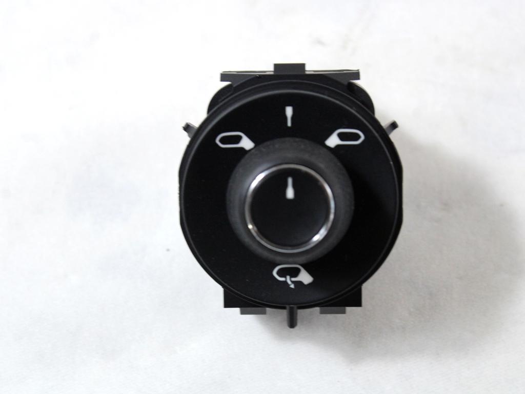 STIKALA ELEKTRICNIH OGLEDAL  OEM N. 9817840980 ORIGINAL REZERVNI DEL CITROEN C3 SX SY MK3 (DAL 2016) DIESEL LETNIK 2022