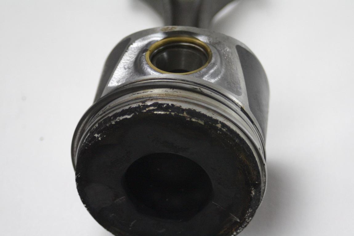 BAT ROCICNE GREDI/ OEM N. 038198401F ORIGINAL REZERVNI DEL AUDI A4 B7 8EC 8ED 8HE BER/SW/CABRIO (2004 - 2007) DIESEL LETNIK 2005