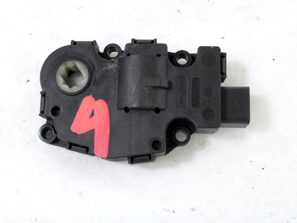 MOTORCEK OGREVANJA OEM N. 929888G ORIGINAL REZERVNI DEL BMW X5 E70 (2006 - 2010) DIESEL LETNIK 2009