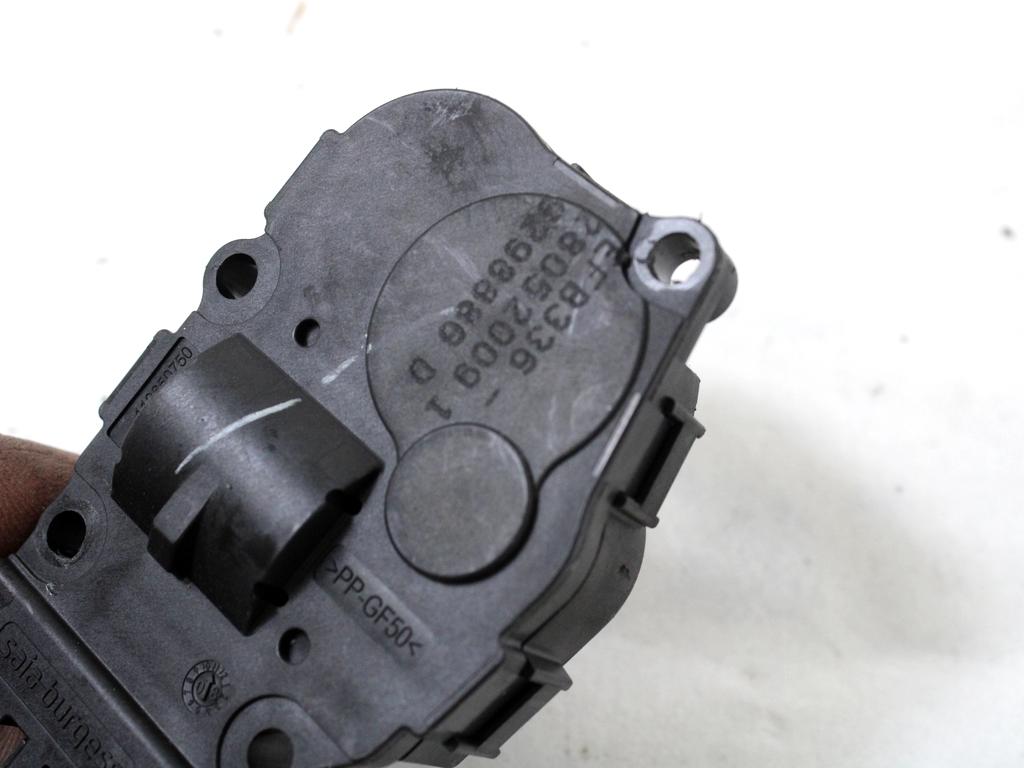 MOTORCEK OGREVANJA OEM N. 929888G ORIGINAL REZERVNI DEL BMW X5 E70 (2006 - 2010) DIESEL LETNIK 2009