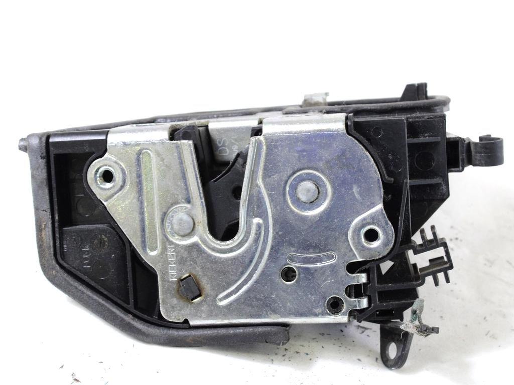 CENTRALNO ZAKLEPANJE PREDNIH LEVIH VRAT OEM N. 7202143 ORIGINAL REZERVNI DEL BMW X5 E70 (2006 - 2010) DIESEL LETNIK 2009