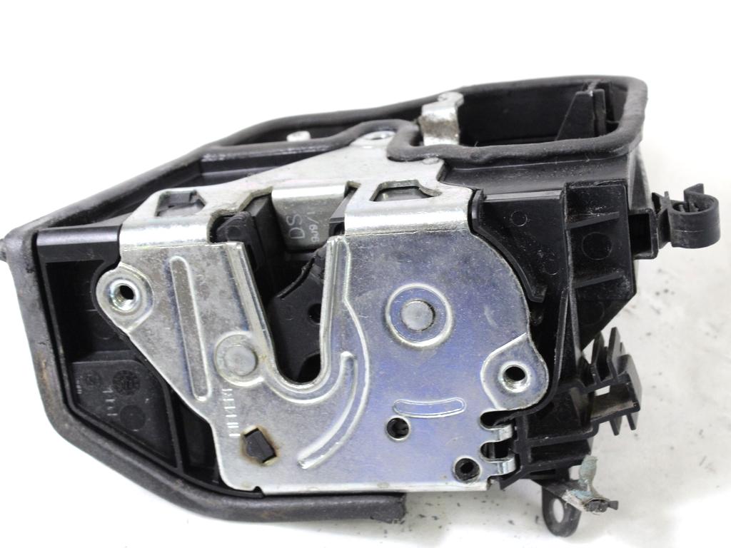 CENTRALNO ZAKLEPANJE PREDNIH LEVIH VRAT OEM N. 7202143 ORIGINAL REZERVNI DEL BMW X5 E70 (2006 - 2010) DIESEL LETNIK 2009