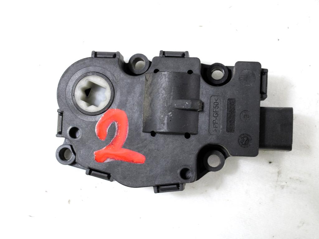 MOTORCEK OGREVANJA OEM N. 929888G ORIGINAL REZERVNI DEL BMW X5 E70 (2006 - 2010) DIESEL LETNIK 2009