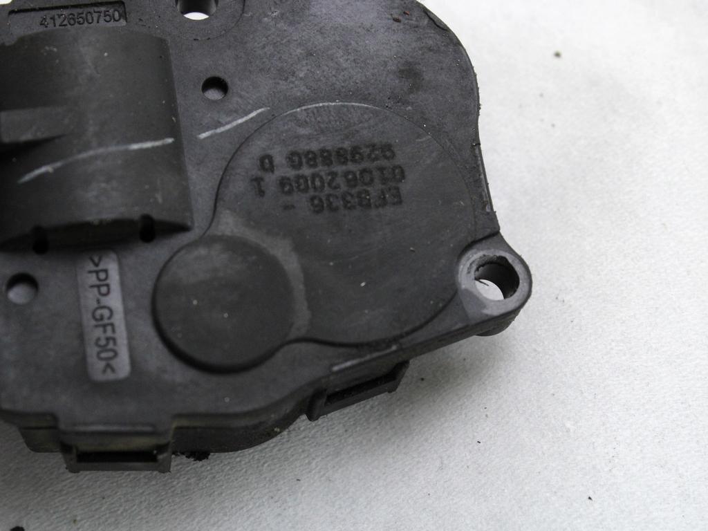 MOTORCEK OGREVANJA OEM N. 929888G ORIGINAL REZERVNI DEL BMW X5 E70 (2006 - 2010) DIESEL LETNIK 2009