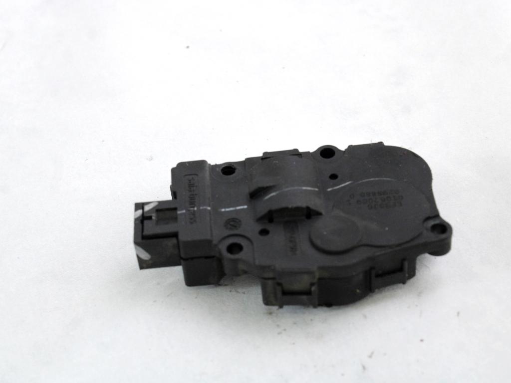 MOTORCEK OGREVANJA OEM N. 929888G ORIGINAL REZERVNI DEL BMW X5 E70 (2006 - 2010) DIESEL LETNIK 2009