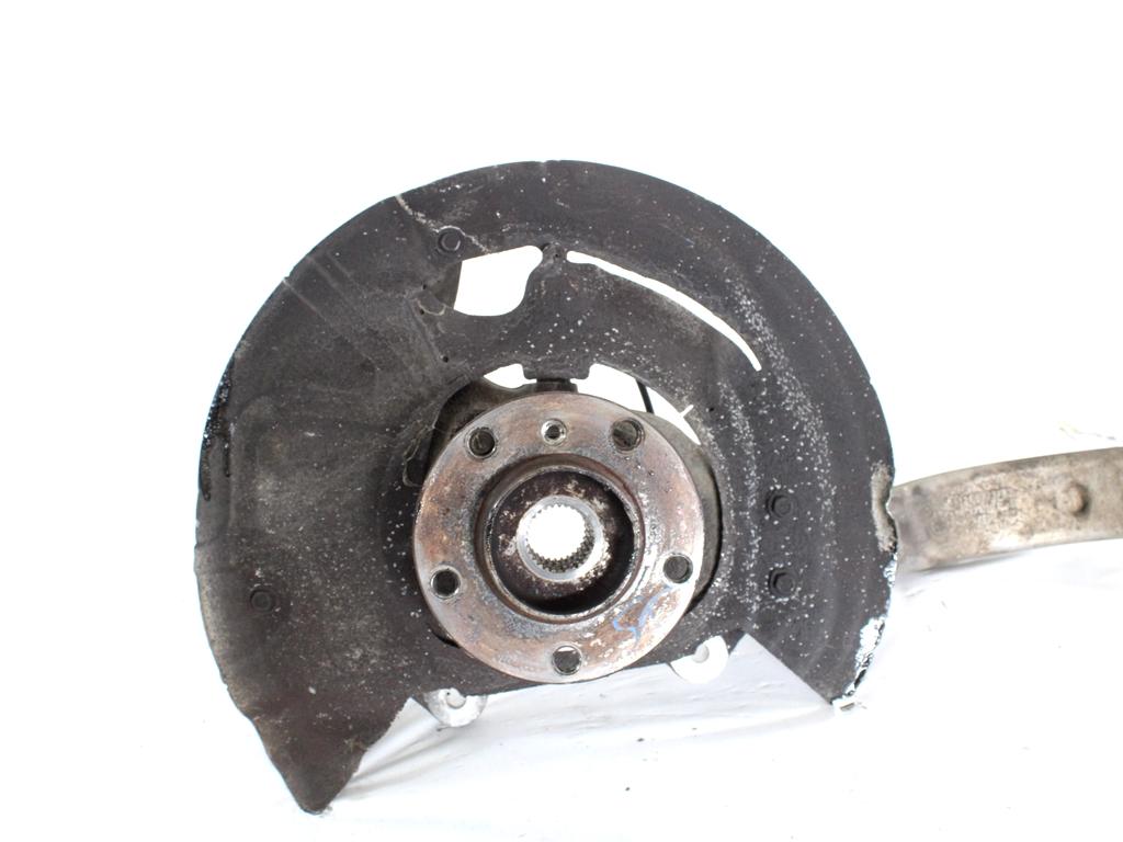 LEVI VRTLJIVI LEZAJ / PESTO KOLESA Z LEZAJEM SPREDAJ OEM N. 31216773783 ORIGINAL REZERVNI DEL BMW X5 E70 (2006 - 2010) DIESEL LETNIK 2009