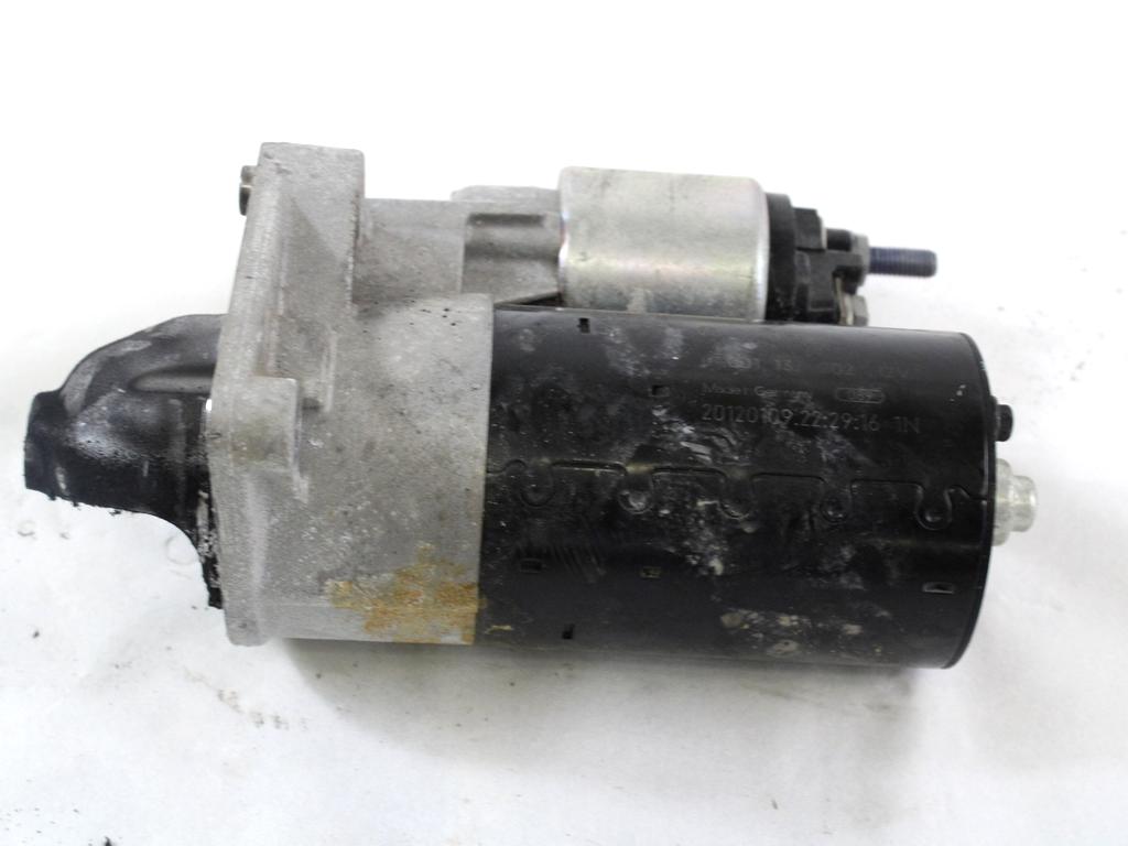 ZAGANJAC MOTORJA  OEM N. 51804744 ORIGINAL REZERVNI DEL LANCIA Y YPSILON 312 (dal 2011)BENZINA LETNIK 2012