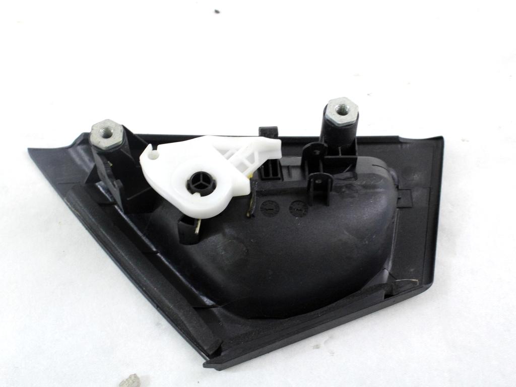 ZUNANJA KLJUKA ZADNJA DESNA VRATA OEM N. 735531881 ORIGINAL REZERVNI DEL LANCIA Y YPSILON 312 (dal 2011)BENZINA LETNIK 2012