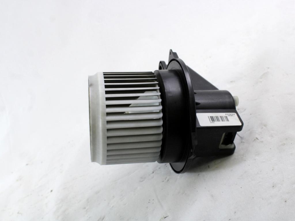 VENTILATOR  KABINE  OEM N. 77368116 ORIGINAL REZERVNI DEL LANCIA Y YPSILON 312 (dal 2011)BENZINA LETNIK 2012