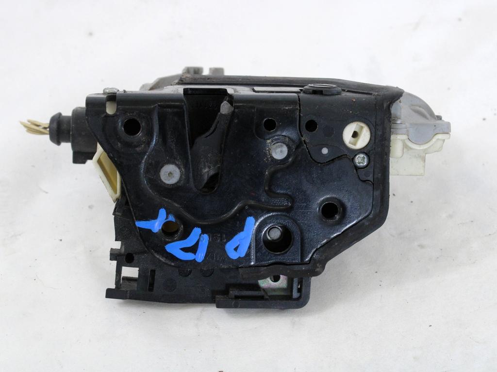 CENTRALNO ZAKLEPANJE ZADNJIH DESNIH VRAT OEM N. 3C4839016A ORIGINAL REZERVNI DEL VOLKSWAGEN PASSAT B6 3C2 3C5 BER/SW (2005 - 09/2010)  DIESEL LETNIK 2009