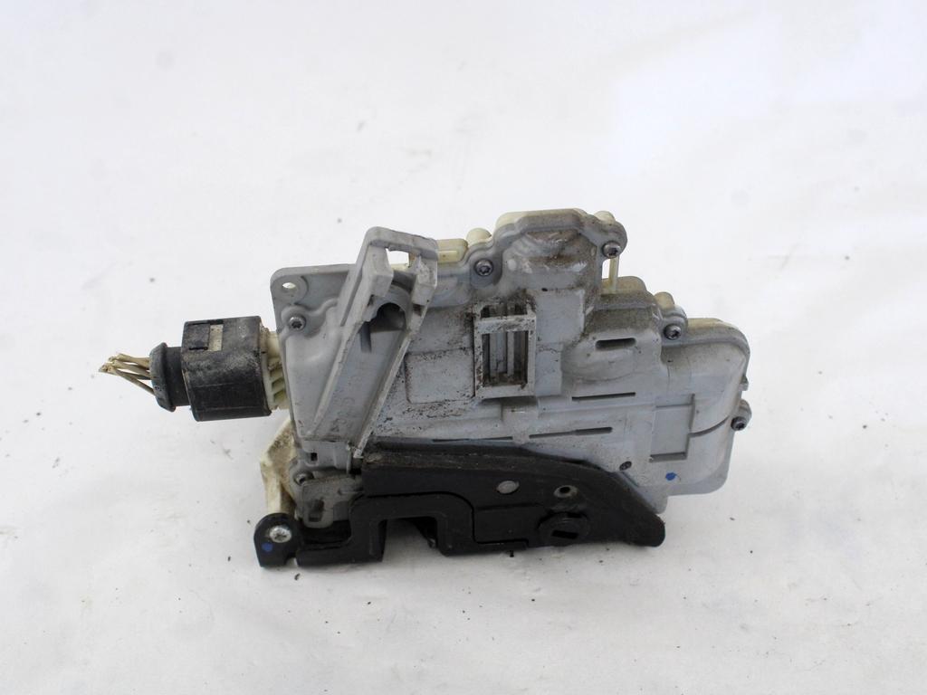 CENTRALNO ZAKLEPANJE ZADNJIH DESNIH VRAT OEM N. 3C4839016A ORIGINAL REZERVNI DEL VOLKSWAGEN PASSAT B6 3C2 3C5 BER/SW (2005 - 09/2010)  DIESEL LETNIK 2009