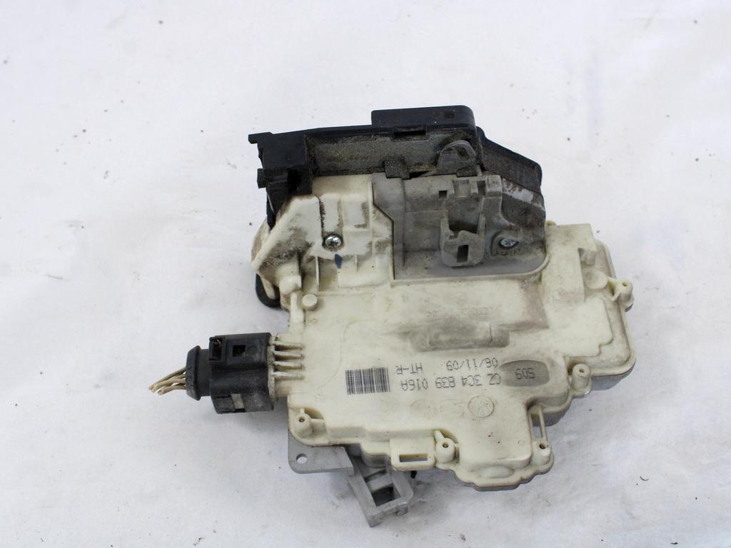 CENTRALNO ZAKLEPANJE ZADNJIH DESNIH VRAT OEM N. 3C4839016A ORIGINAL REZERVNI DEL VOLKSWAGEN PASSAT B6 3C2 3C5 BER/SW (2005 - 09/2010)  DIESEL LETNIK 2009