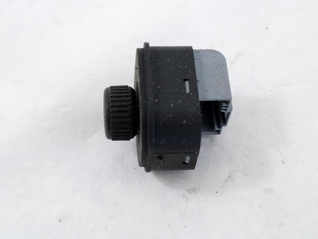 STIKALA ELEKTRICNIH OGLEDAL  OEM N. 1K0959565J ORIGINAL REZERVNI DEL VOLKSWAGEN PASSAT B6 3C2 3C5 BER/SW (2005 - 09/2010)  DIESEL LETNIK 2009