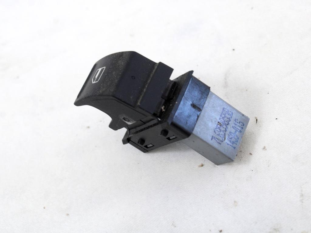 ZADNJE STIKALO OEM N. 7L6959855B ORIGINAL REZERVNI DEL VOLKSWAGEN PASSAT B6 3C2 3C5 BER/SW (2005 - 09/2010)  DIESEL LETNIK 2009