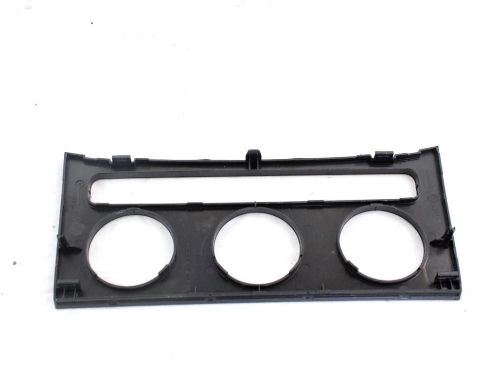 ARMATURNA PLO?CA OEM N. 3C0863100E ORIGINAL REZERVNI DEL VOLKSWAGEN PASSAT B6 3C2 3C5 BER/SW (2005 - 09/2010)  DIESEL LETNIK 2009