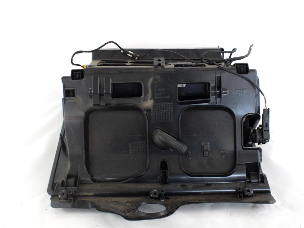 PREDAL ZA DOKUMENTE OEM N. 3C1857114 ORIGINAL REZERVNI DEL VOLKSWAGEN PASSAT B6 3C2 3C5 BER/SW (2005 - 09/2010)  DIESEL LETNIK 2009