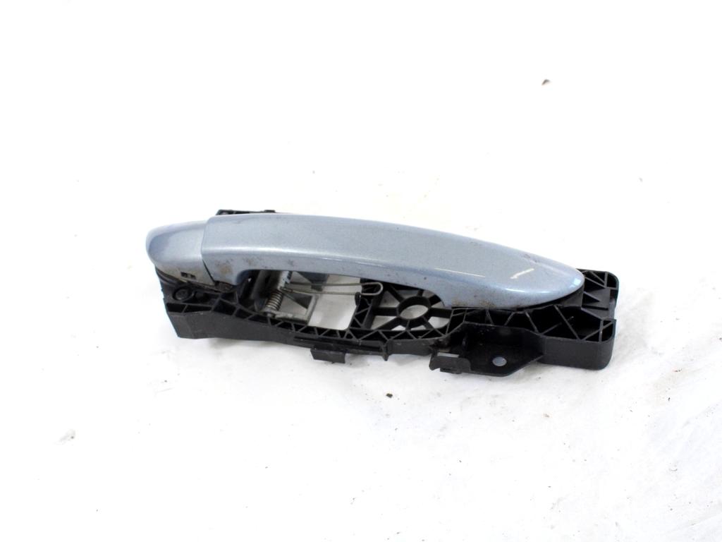 ZUNANJA KLJUKA SPREDNJA DESNA VRATA OEM N. 3C0837206GRU ORIGINAL REZERVNI DEL VOLKSWAGEN PASSAT B6 3C2 3C5 BER/SW (2005 - 09/2010)  DIESEL LETNIK 2009