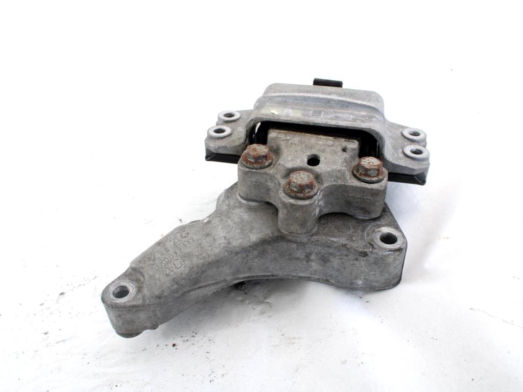 NOSILCI MOTORJA/DRUGO OEM N. 3C0199555AA ORIGINAL REZERVNI DEL VOLKSWAGEN PASSAT B6 3C2 3C5 BER/SW (2005 - 09/2010)  DIESEL LETNIK 2009