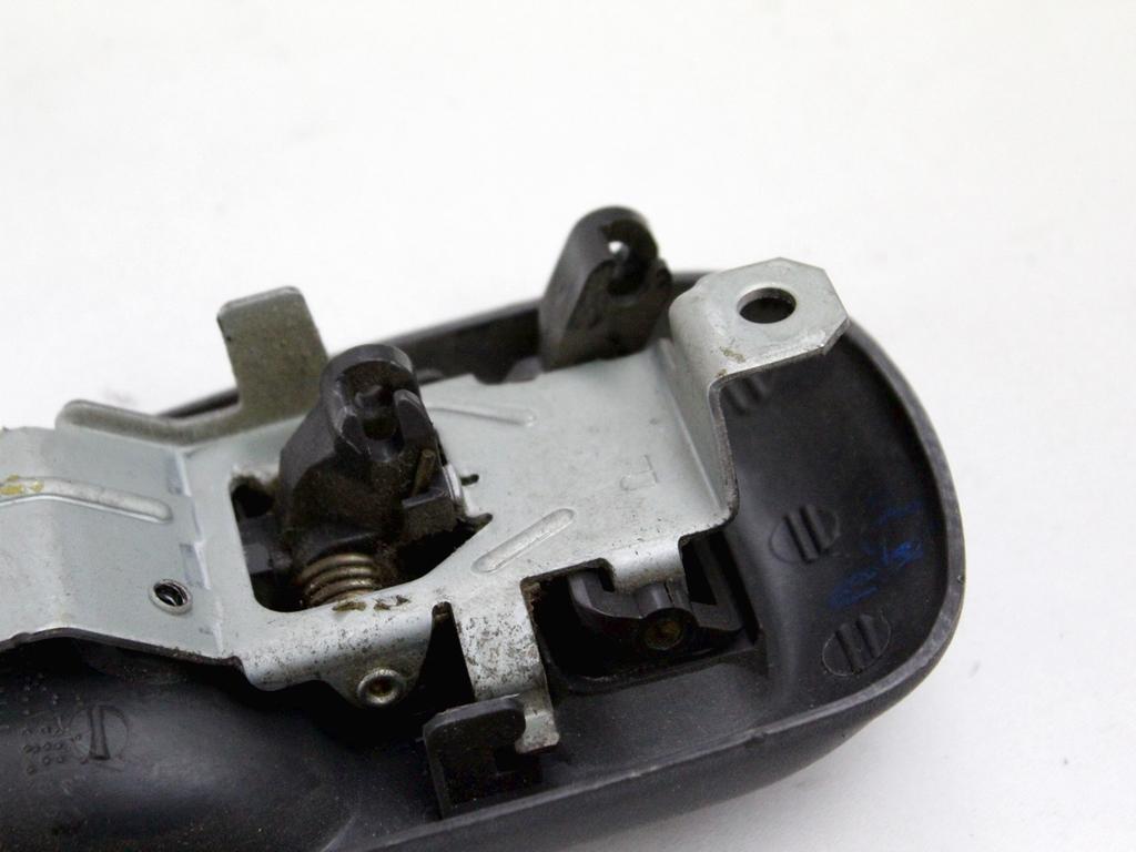 NOTRANJA KLJUKA  OEM N. MR738217 ORIGINAL REZERVNI DEL MITSUBISHI L200 MK3 K7_T K6_T (1996 - 2006)DIESEL LETNIK 2001