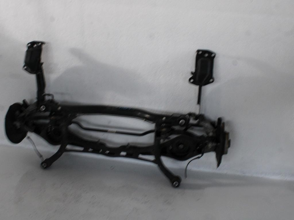 MOST ZADNJE OSI OEM N. 8K0505235AK ORIGINAL REZERVNI DEL VOLKSWAGEN PASSAT B6 3C2 3C5 BER/SW (2005 - 09/2010)  DIESEL LETNIK 2009