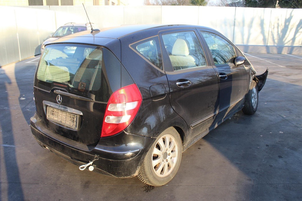 MERCEDES CLASSE A180 W169 2.0 D 80KW 6M 5P (2008) RICAMBI IN MAGAZZINO