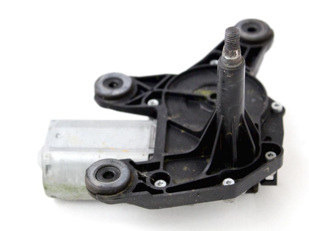 MOTORCEK ZADNJEGA BRISALCA OEM N. 51757867 ORIGINAL REZERVNI DEL FIAT PUNTO 199 MK3 (2011 - 2017)BENZINA LETNIK 2016