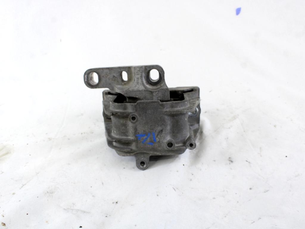 NOSILCI MOTORJA/DRUGO OEM N. 1K0199262L ORIGINAL REZERVNI DEL VOLKSWAGEN GOLF VI 5K1 517 AJ5 MK6 (2008-2012) BENZINA LETNIK 2009