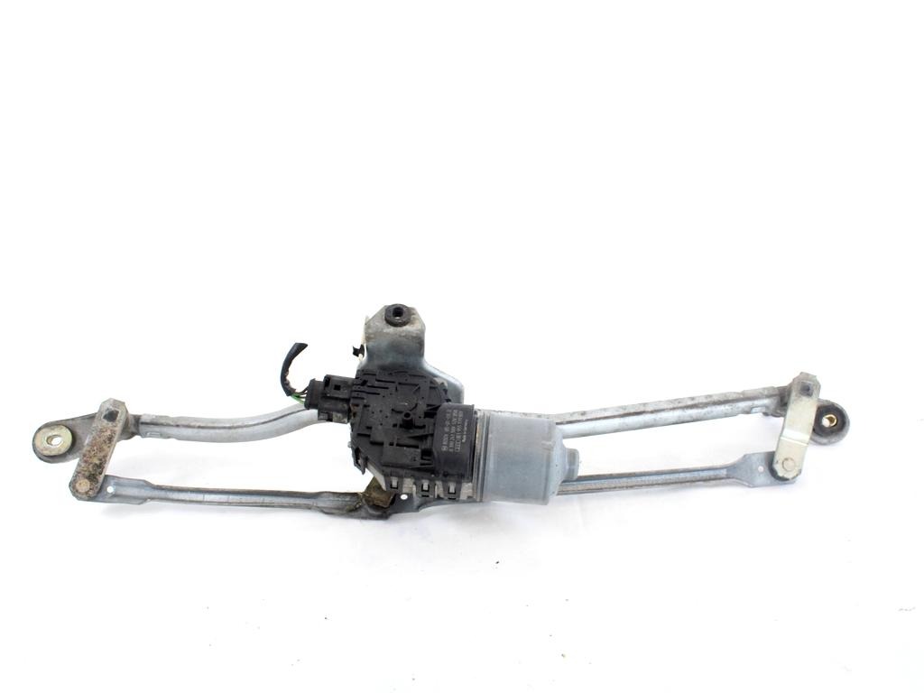 MOTORCEK PREDNJIH BRISALCEV OEM N. 8E1955119 ORIGINAL REZERVNI DEL AUDI A4 B7 8EC 8ED 8HE BER/SW/CABRIO (2004 - 2007) DIESEL LETNIK 2005