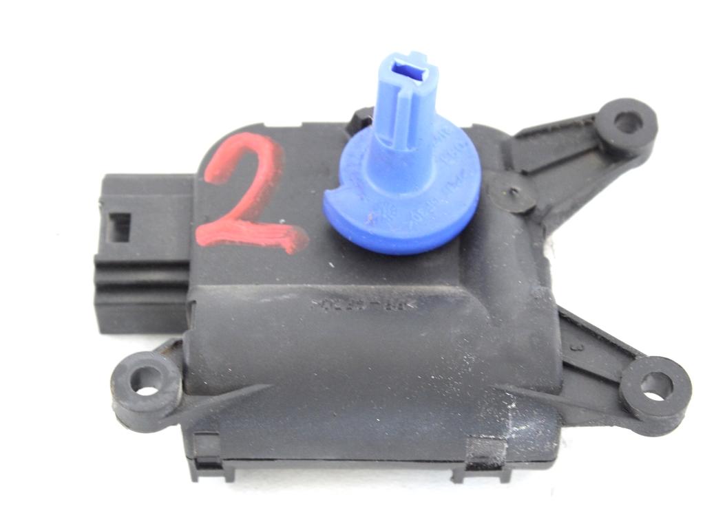 MOTORCEK OGREVANJA OEM N. 8E1820511D ORIGINAL REZERVNI DEL AUDI A4 B7 8EC 8ED 8HE BER/SW/CABRIO (2004 - 2007) DIESEL LETNIK 2005