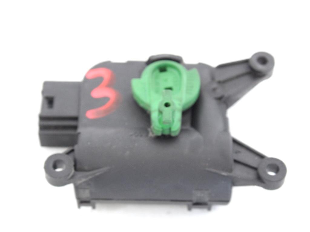 MOTORCEK OGREVANJA OEM N. 8E1820511B ORIGINAL REZERVNI DEL AUDI A4 B7 8EC 8ED 8HE BER/SW/CABRIO (2004 - 2007) DIESEL LETNIK 2005