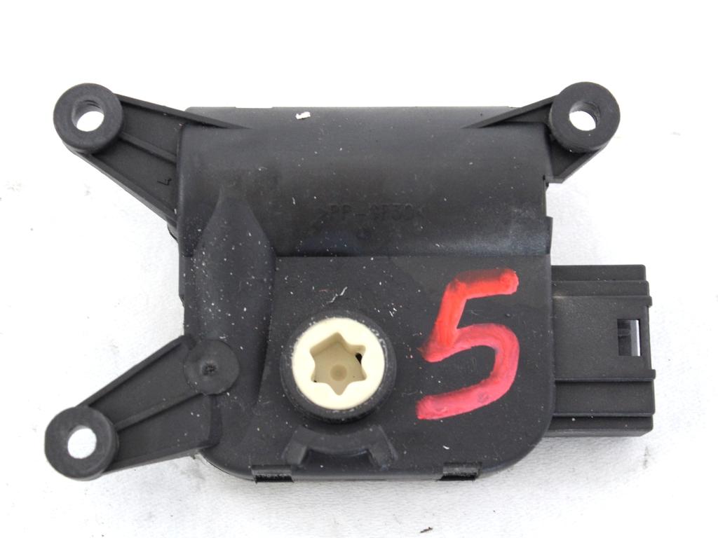 MOTORCEK OGREVANJA OEM N. 8E1820511F ORIGINAL REZERVNI DEL AUDI A4 B7 8EC 8ED 8HE BER/SW/CABRIO (2004 - 2007) DIESEL LETNIK 2005