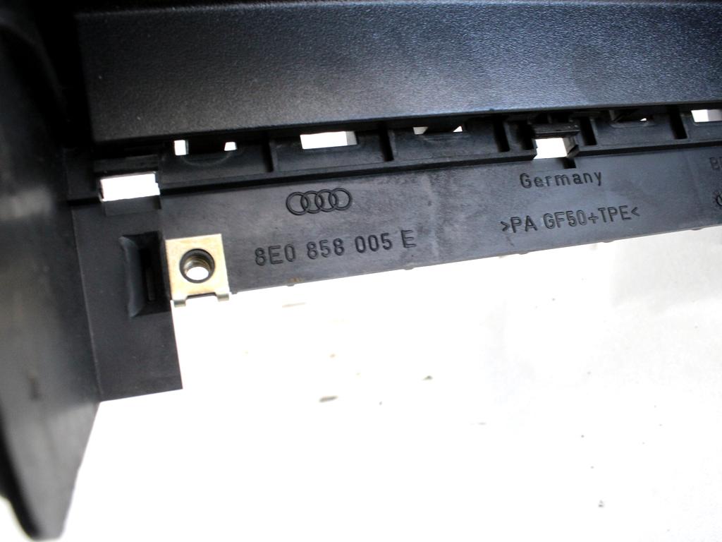 ARMATURNA PLO?CA OEM N. 8E0858005E ORIGINAL REZERVNI DEL AUDI A4 B7 8EC 8ED 8HE BER/SW/CABRIO (2004 - 2007) DIESEL LETNIK 2005