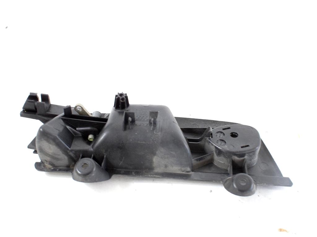 NOTRANJA KLJUKA  OEM N. 8E0839019B ORIGINAL REZERVNI DEL AUDI A4 B7 8EC 8ED 8HE BER/SW/CABRIO (2004 - 2007) DIESEL LETNIK 2005