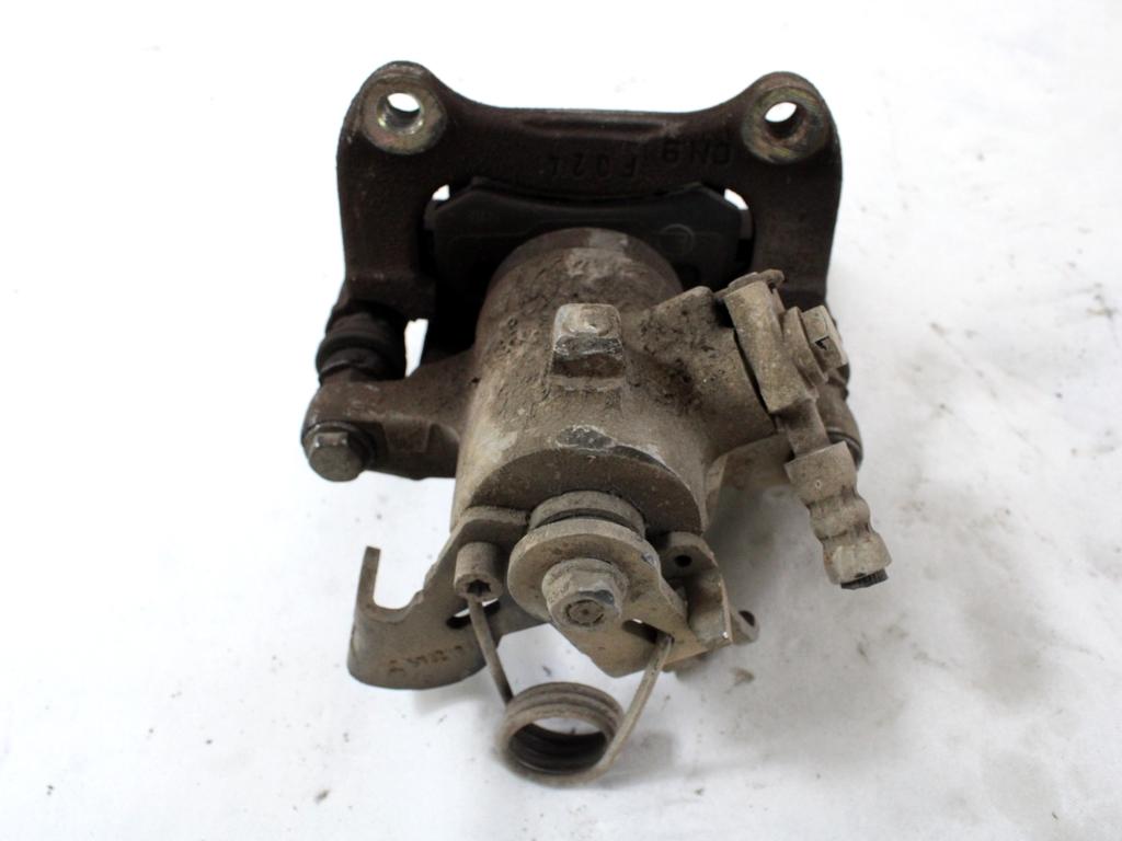 ZADNJE DESNE ZAVORNE CELJUSTI  OEM N. 8E0615424G ORIGINAL REZERVNI DEL AUDI A4 B7 8EC 8ED 8HE BER/SW/CABRIO (2004 - 2007) DIESEL LETNIK 2005