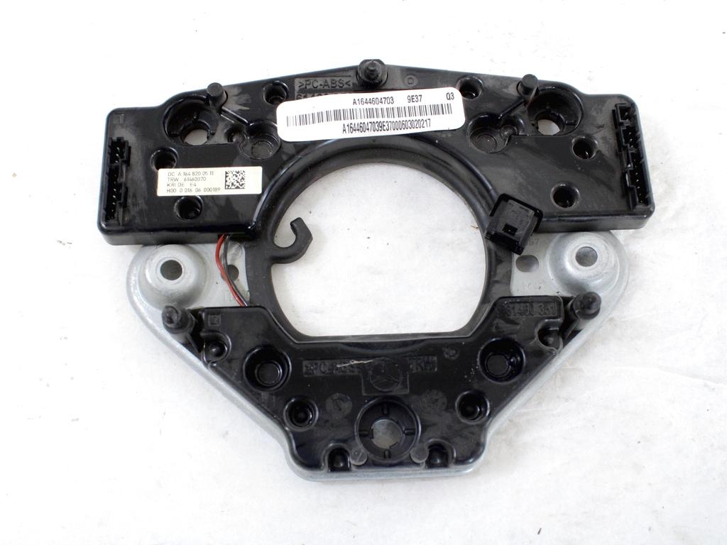 MULTIFUNKCIJSKI VOLAN OEM N. A1648200511 ORIGINAL REZERVNI DEL MERCEDES CLASSE ML W164 (2005-2008)DIESEL LETNIK 2006